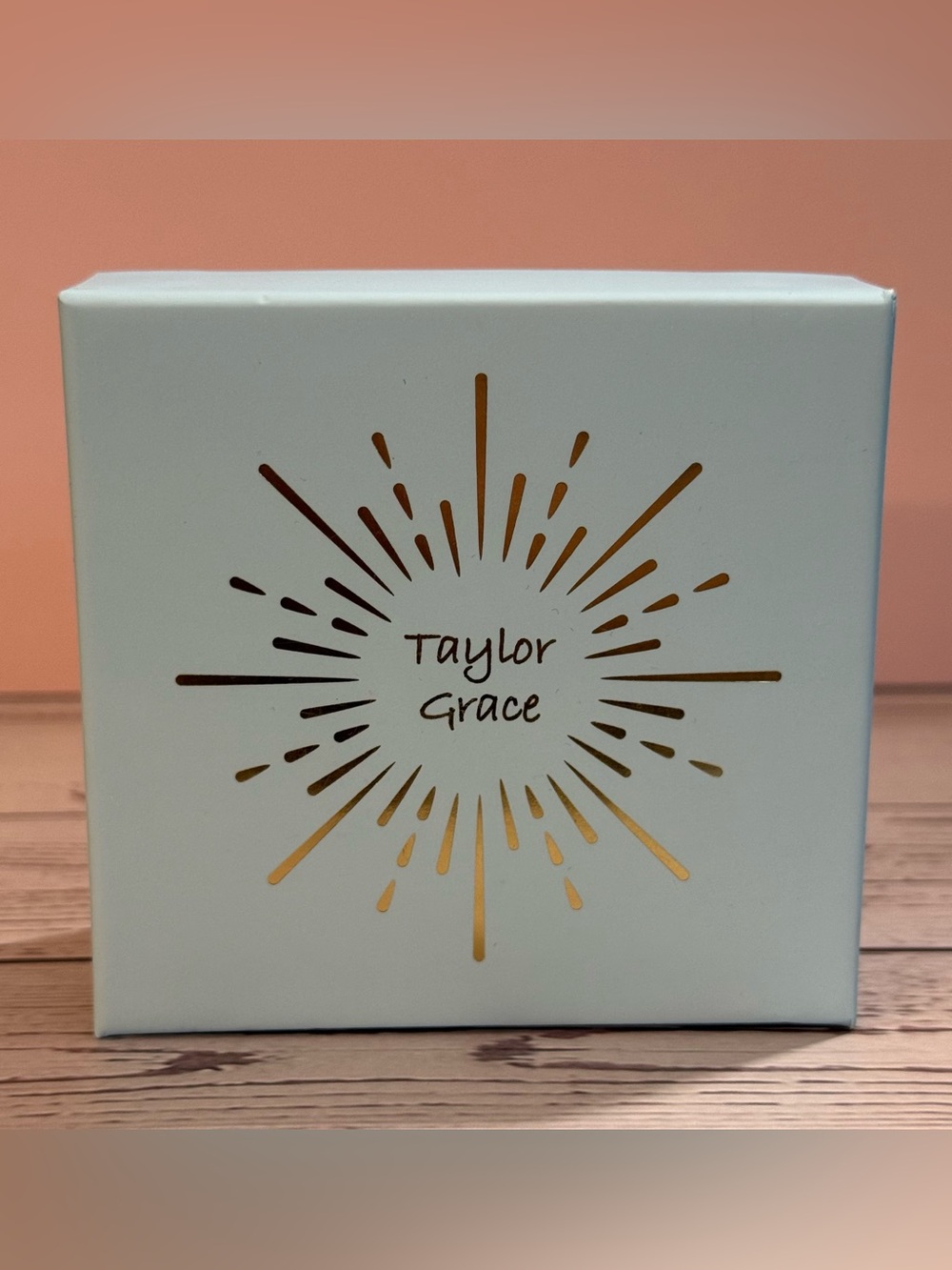 Taylor Grace 14k gold-plated starfish simulated pearl charm necklace New in Box - Picture 2 of 6